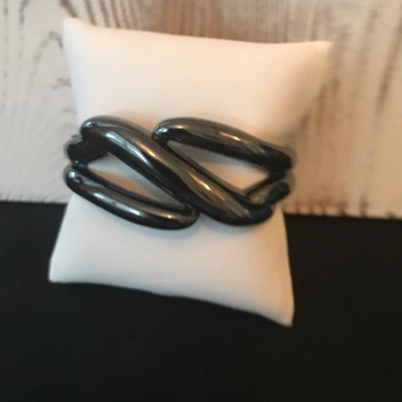 Lia Sophia - Hematite Bangle Bracelet - Picture 2 of 6
